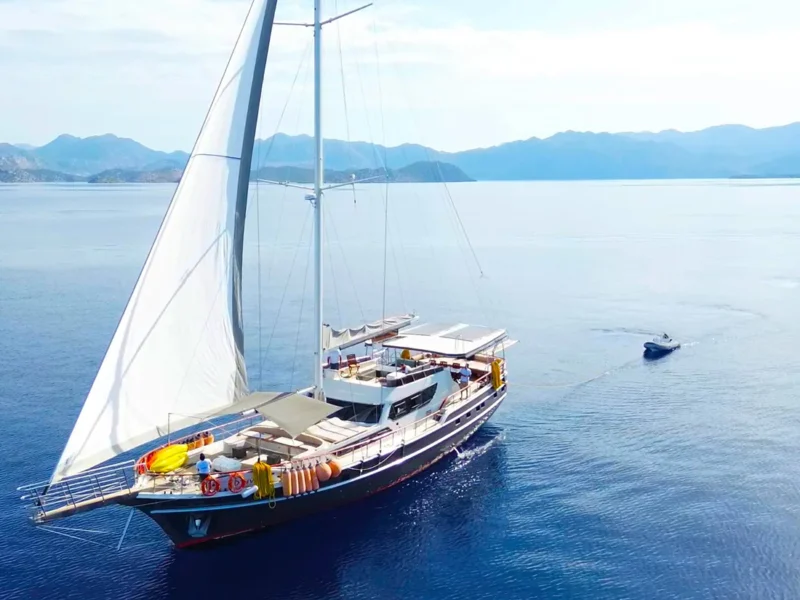 Gulet Arni özel yat kiralama Göcek mavi yolculuk