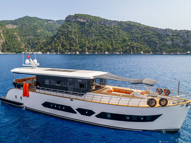 Trawler Jr Simay Yat kiralama Fethiye