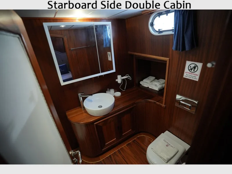 Kocaoğlan-1 gulet iç mekan sancak tarafı double kabin banyo