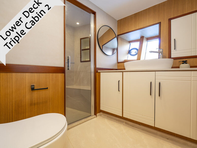 Lila trawler Fethiye kiralık motoryat iç mekan triple kabin 2 banyo