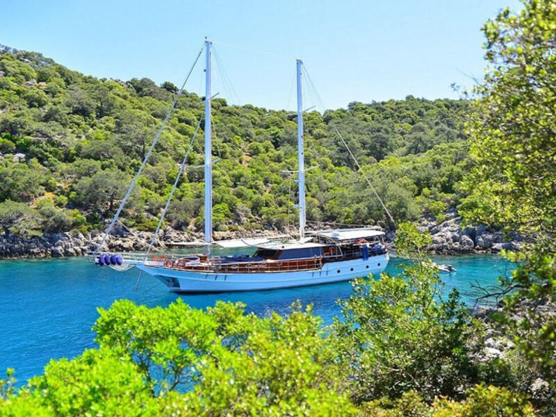 Mehmet Ayaz Gulet Göcek'te kıçtan kara