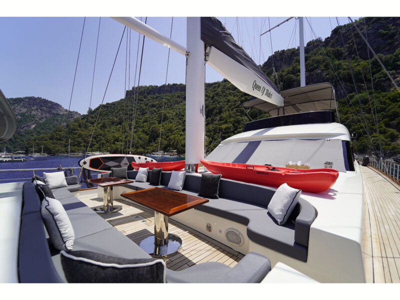 Queen of Makri outdoor fore deck seating area
