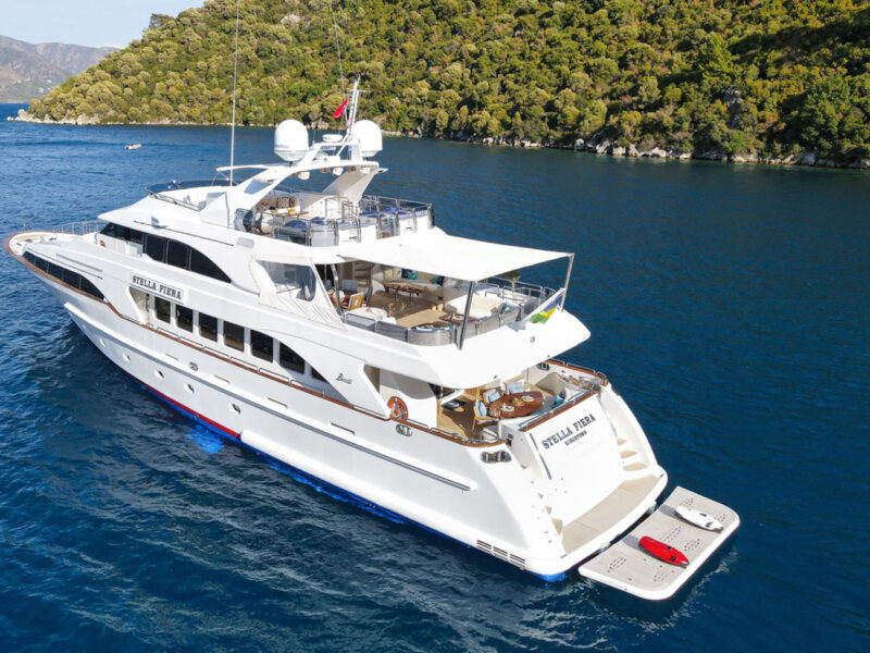 Stella Fiera Benetti 115 Yat Kiralama