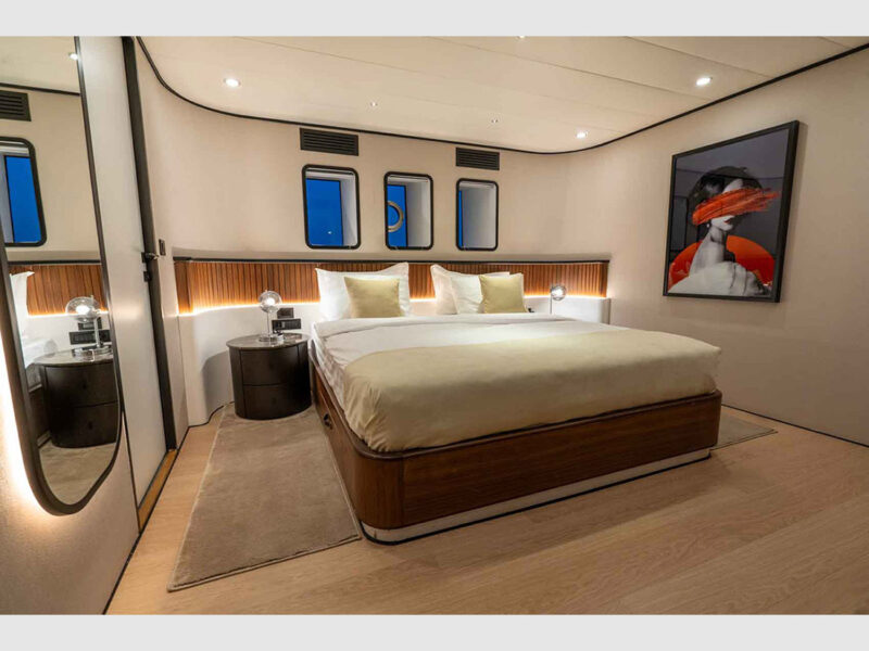 De Love kiralık yat iç mekan double VIP kabin