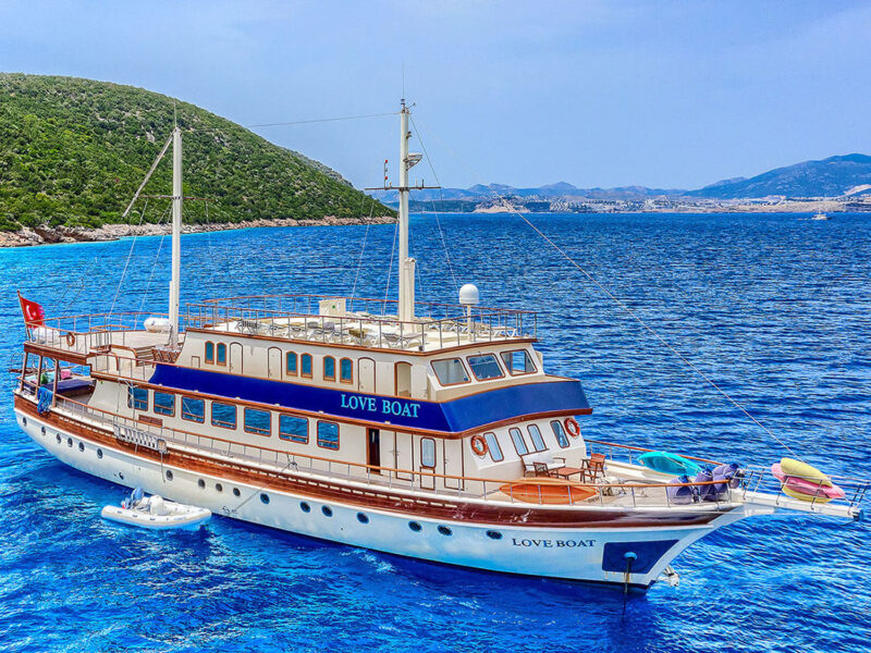 Love Boat Gulet Yat Kiralama