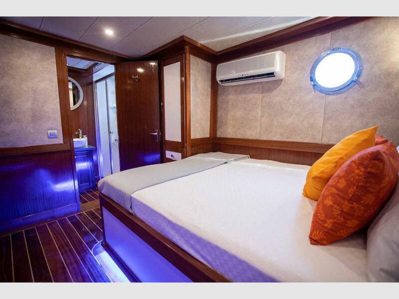 Queen of RTT gulet iç mekan kabin