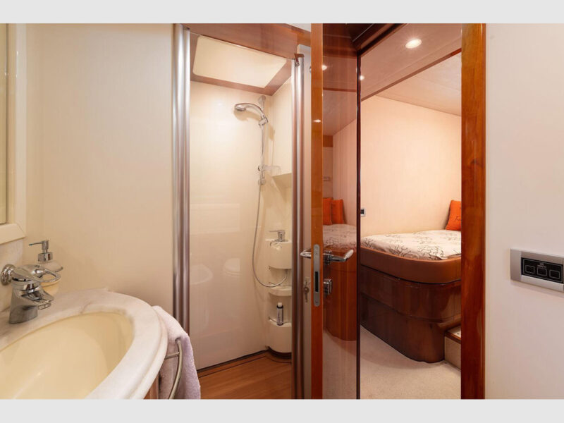 twin cabin bathroom