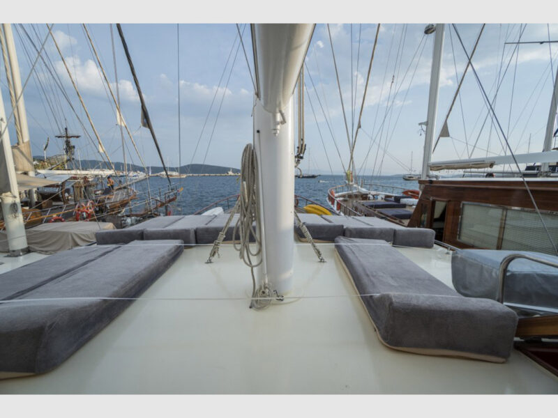 gulet optimist forward deck