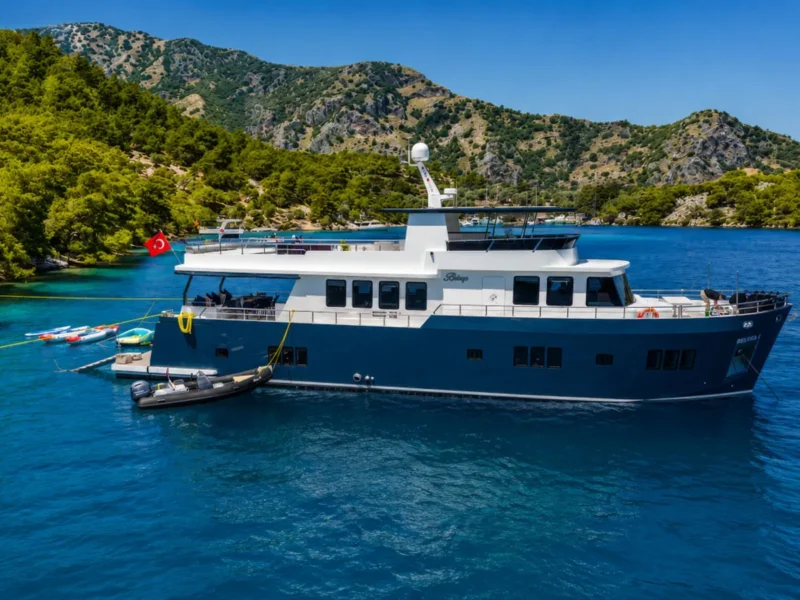 Beluga 1 trawler Göcek motoryat kiralama