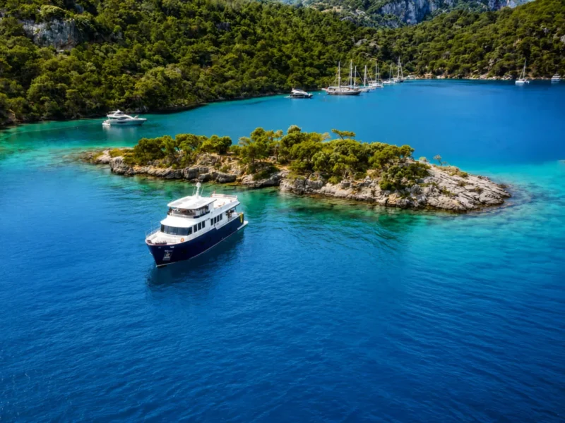 Beluga 1 trawler Göcek motoryat kiralama