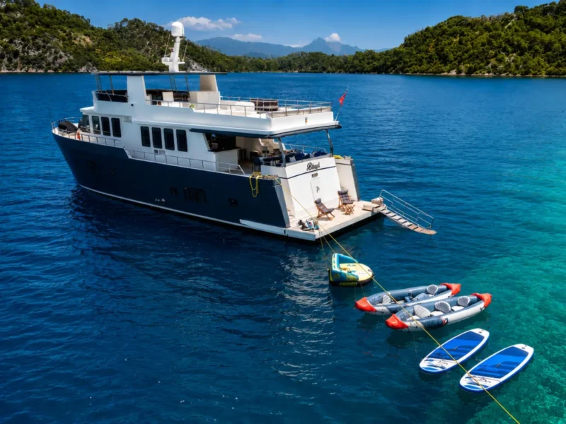 Beluga 1 trawler Göcek motoryat kiralama