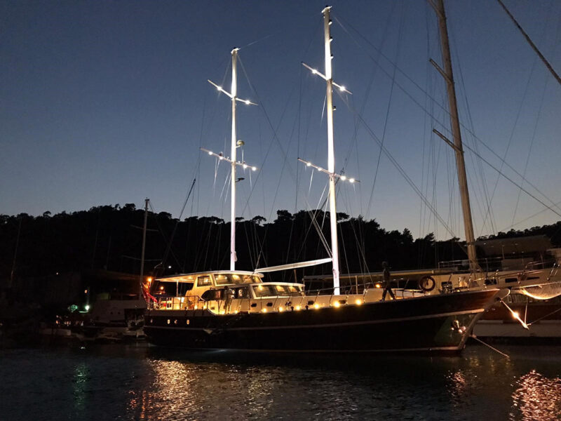 Emine Gulet Göcek Koylarında Akşam Demirde