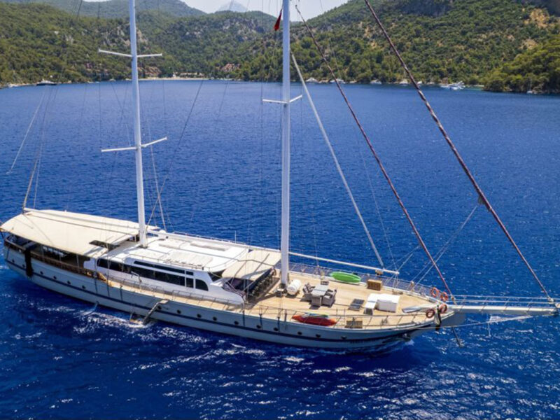 Holiday 10 gulet kiralama mavi yolculuk