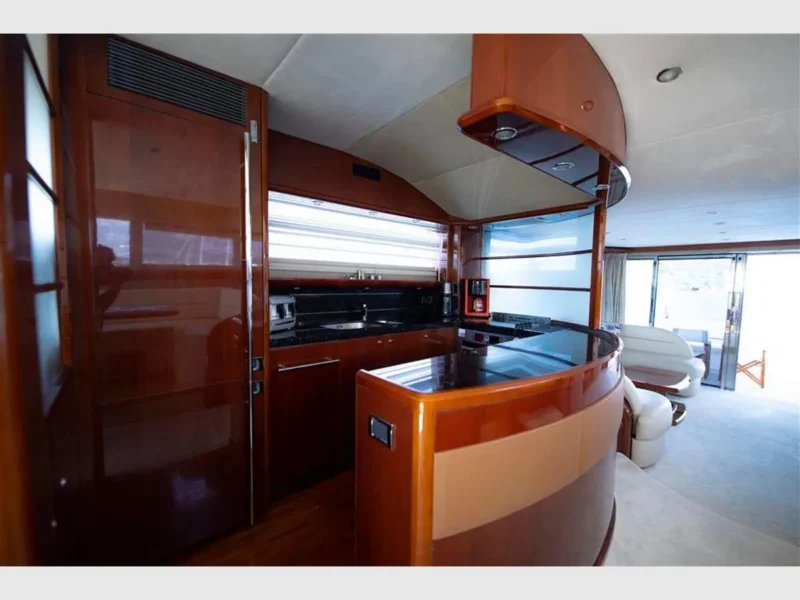 Bormus-2 Princess 21M motoryat iç mekan mutfak bar