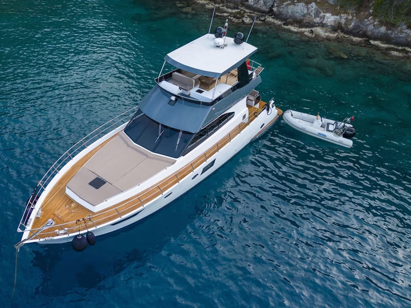 Golden Blue motoryat Fethiye Göcek yat kiralama
