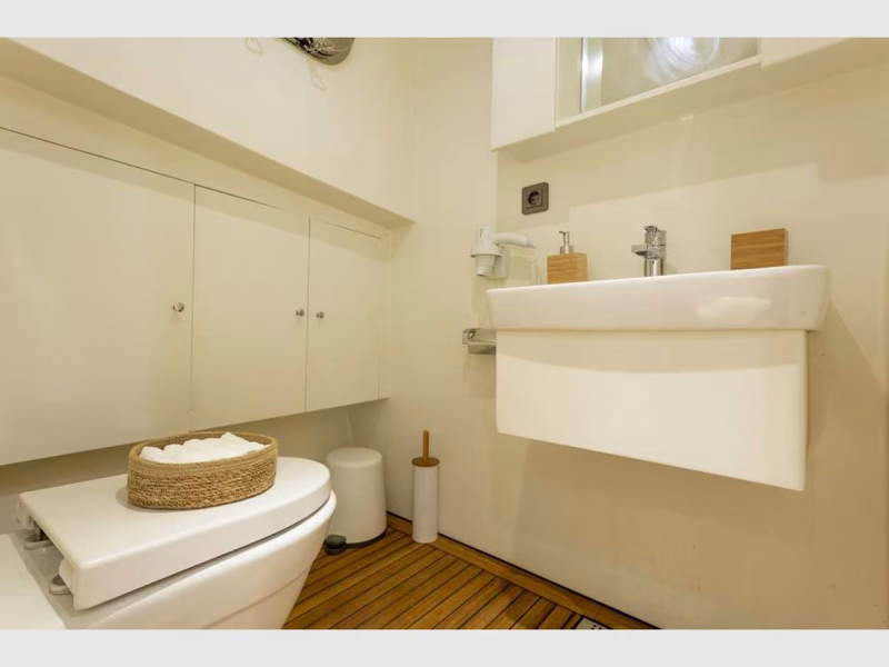 Grand Sailor gulet iç mekan kıç master kabin banyo