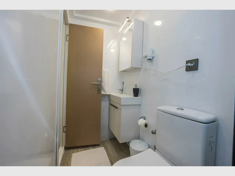 Holiday 5 gulet iç mekan double kabin banyo