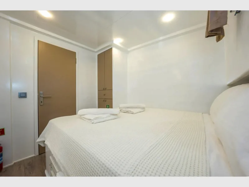 Holiday 5 gulet iç mekan double kabin