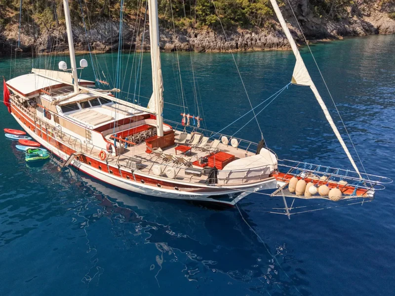 Larin Su gulet Fethiye yat kiralama mavi yolculuk