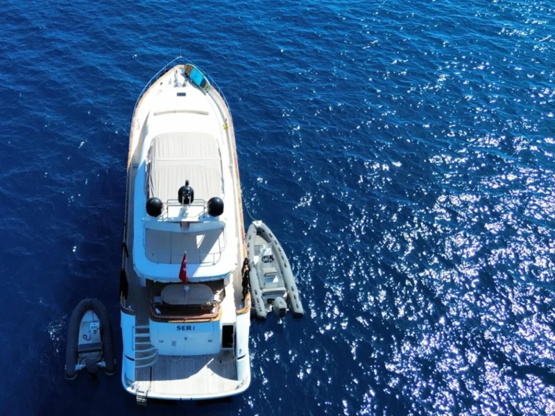 Ser-1 motoryat tepeden drone çekimi
