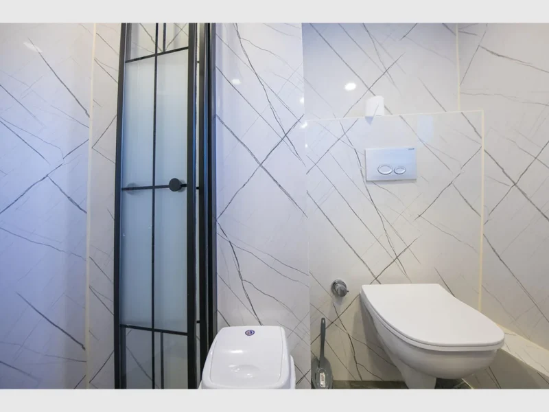 Flores gulet kiralık yat iç mekan kıç master kabin banyo