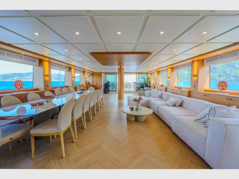 King of The Sea gulet kiralık yat iç mekan salon