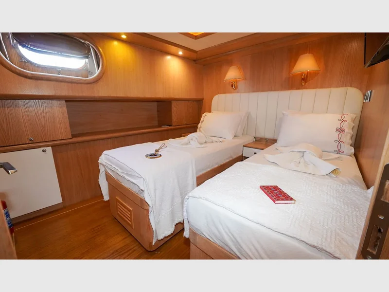 Perla Del Mar gulet iç mekan twin kabin 2